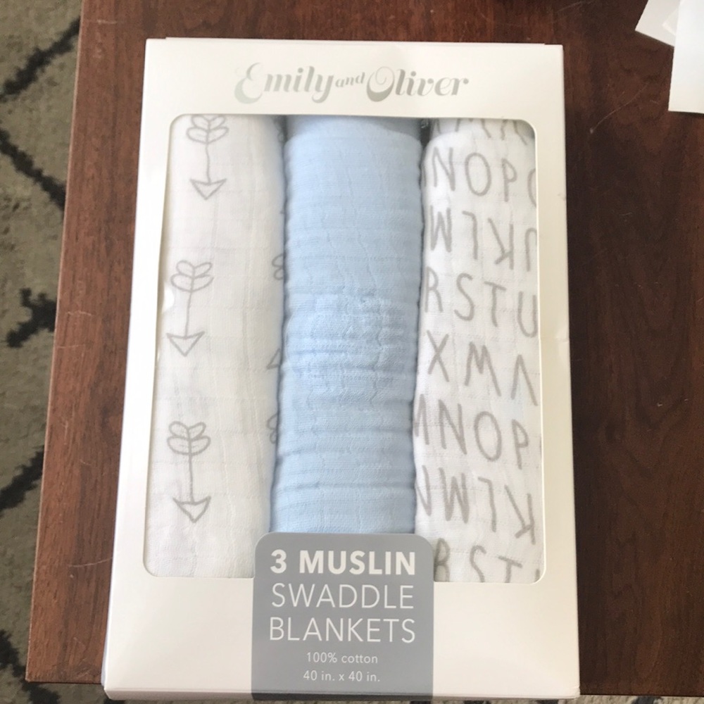 Emily and Oliver 3 Muslin Swaddle Blankets